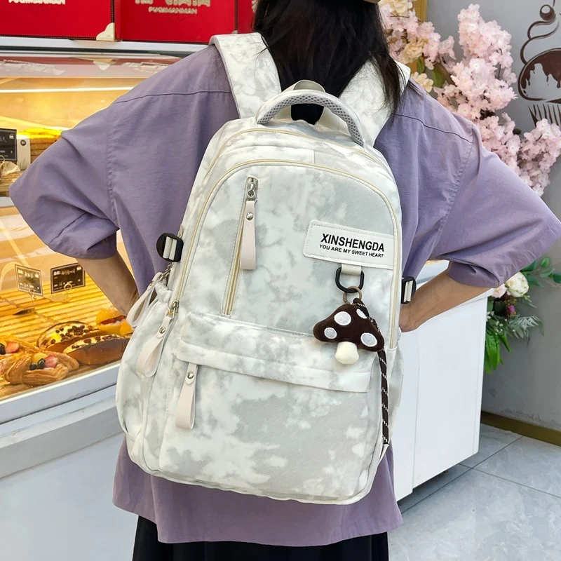 Multifunktionaler Rucksack mit gepolsterten Trägern Karnz