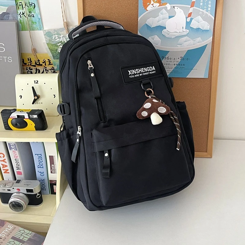 Multifunktionaler Rucksack mit gepolsterten Trägern Karnz