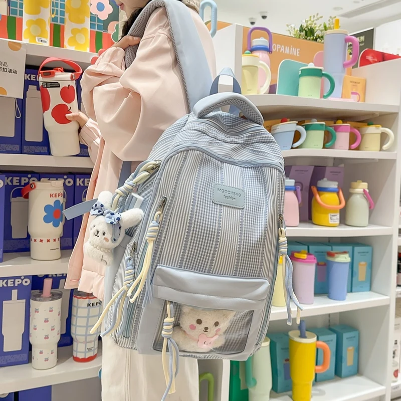 Multifunktionaler strukturierter Rucksack mit Seitentaschen Karnz