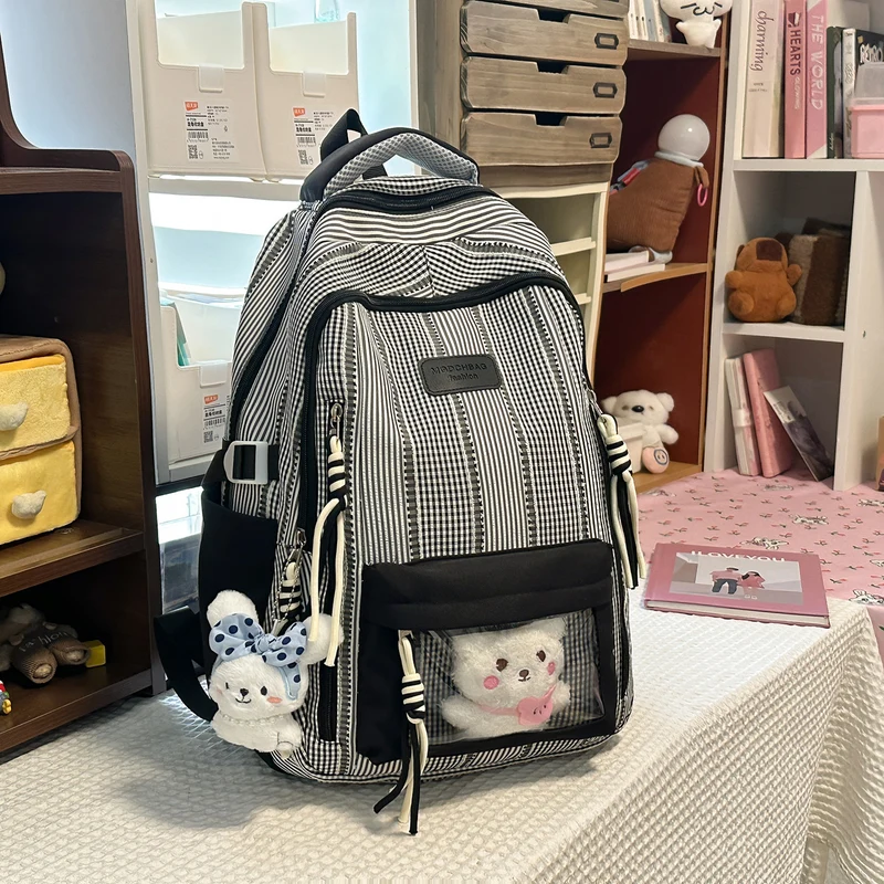 Multifunktionaler strukturierter Rucksack mit Seitentaschen Karnz