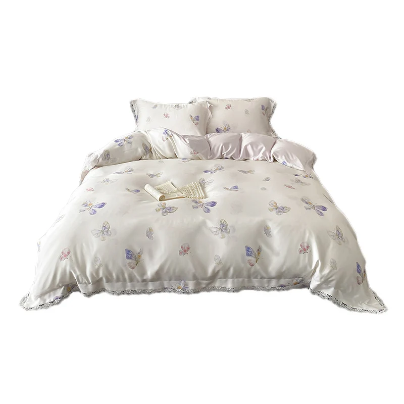 Bettwäsche-Set aus Satin mit Schmetterlingsmuster und Spitzenrand