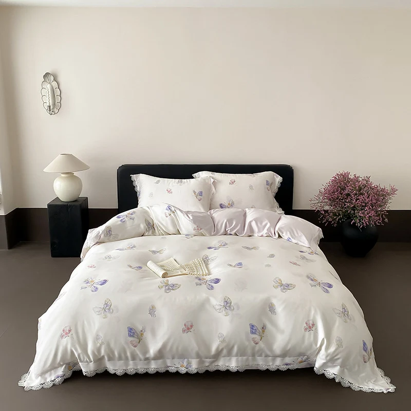 Bettwäsche-Set aus Satin mit Schmetterlingsmuster und Spitzenrand