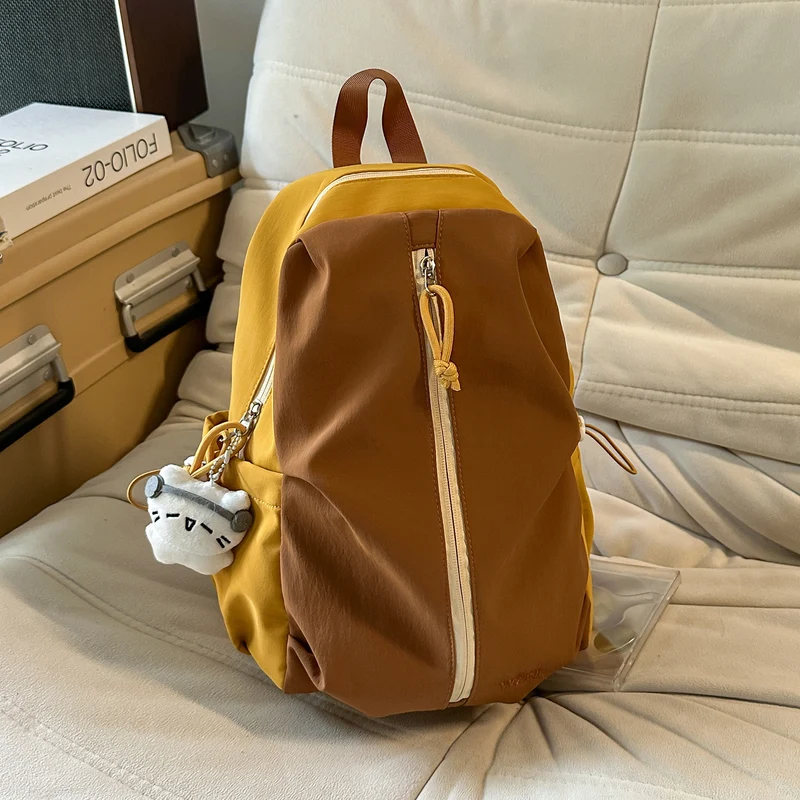 Leichtgewichtiger funktionaler urbaner Rucksack Karnz