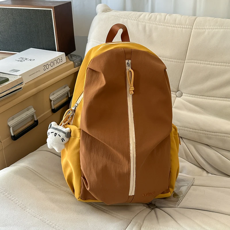 Leichtgewichtiger funktionaler urbaner Rucksack Karnz