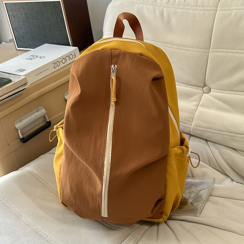 Leichtgewichtiger funktionaler urbaner Rucksack Karnz