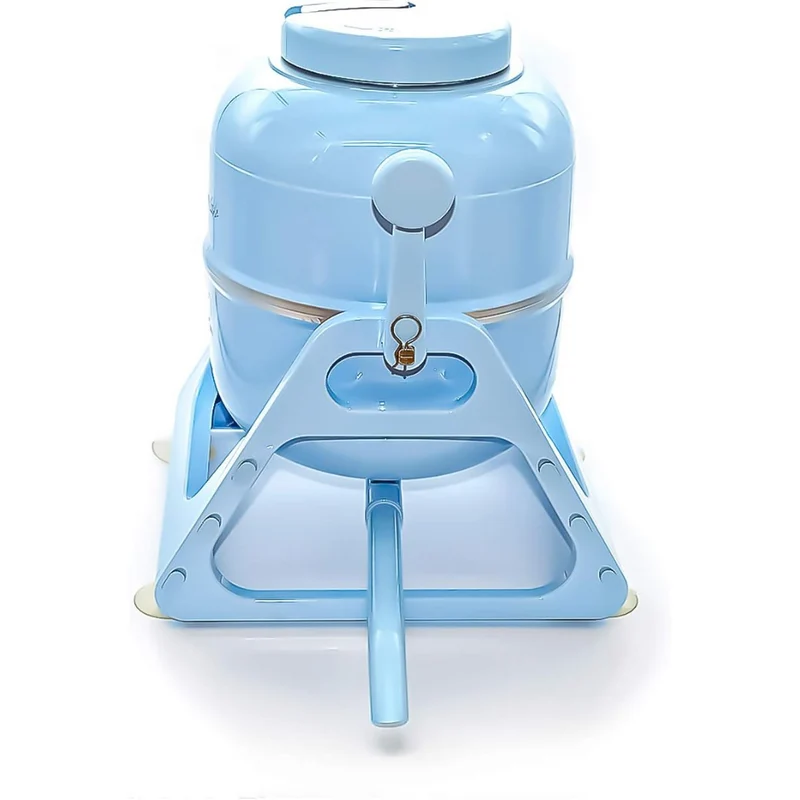 No space? No problem! This non-electric portable washing machine is ideal for small spaces.