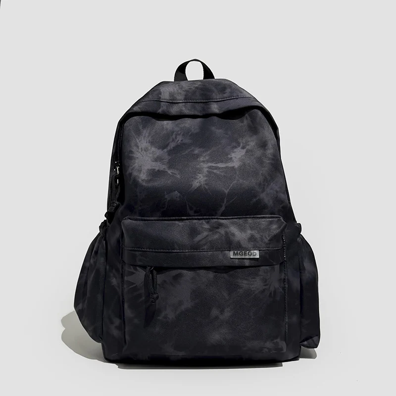 Leichte Freizeit-Rucksack mit Plüsch-Schlüsselanhänger Karnz