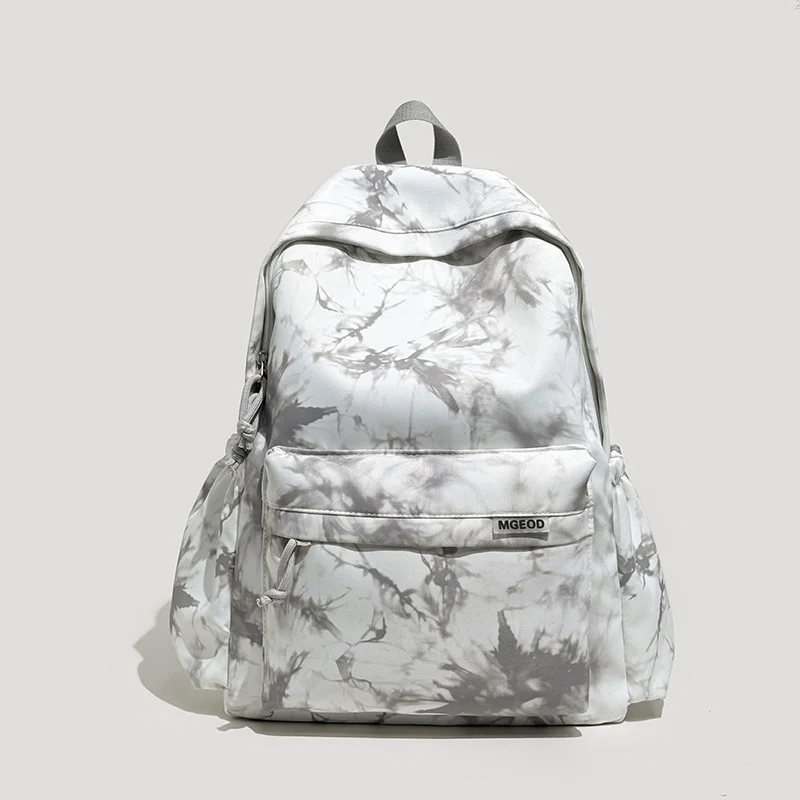 Leichte Freizeit-Rucksack mit Plüsch-Schlüsselanhänger Karnz