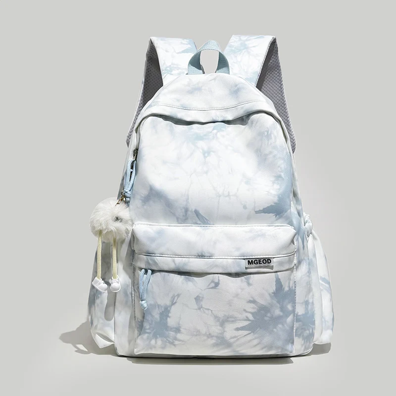 Leichte Freizeit-Rucksack mit Plüsch-Schlüsselanhänger Karnz