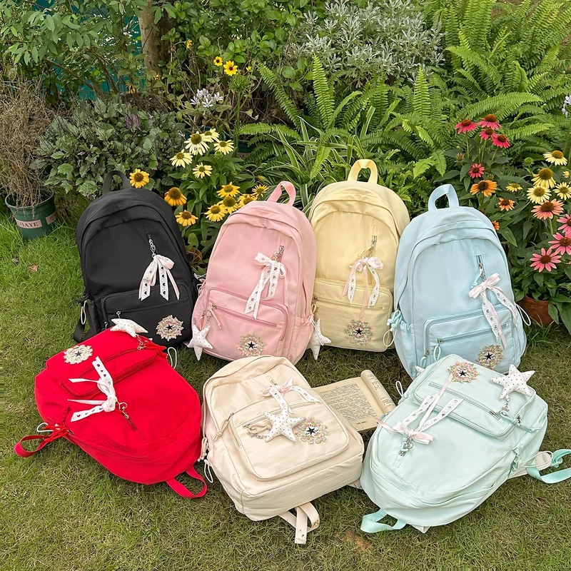 Funktionaler bestickter Rucksack Karnz