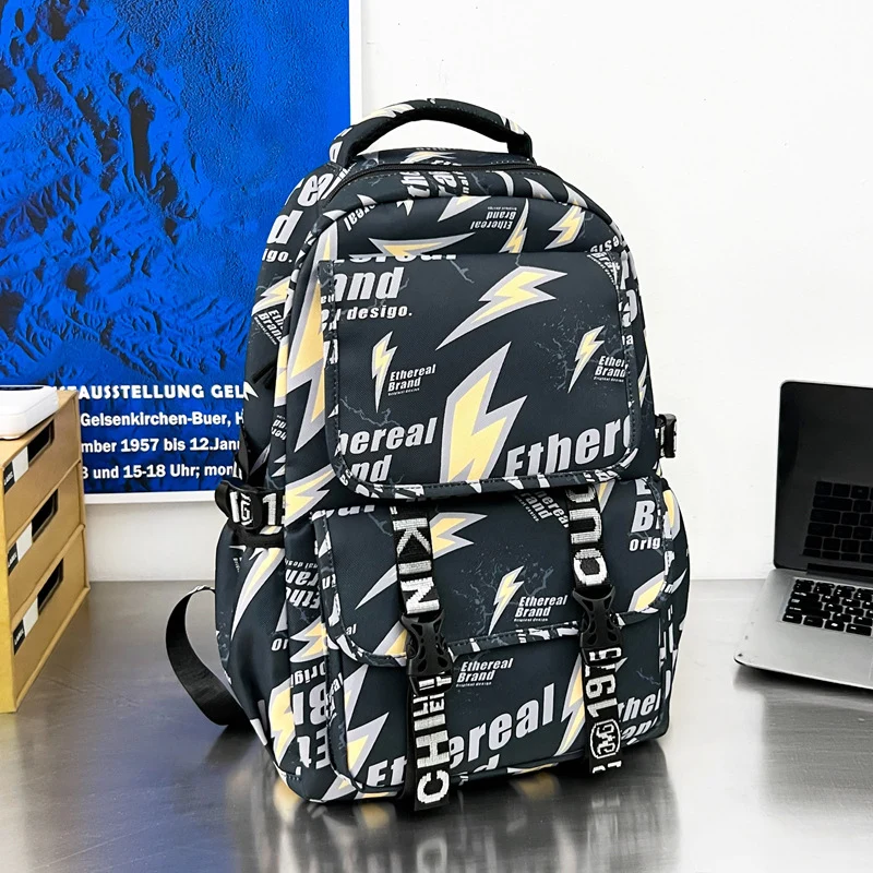 Grafikdruck Multi-Taschen Rucksack Karnz
