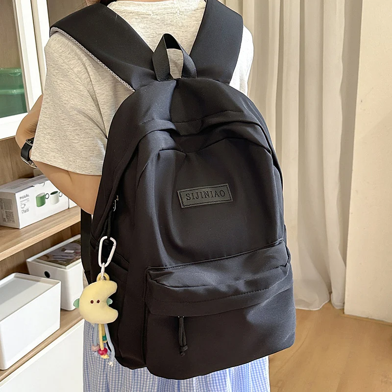 Funktionaler Rucksack für den täglichen Gebrauch Karnz