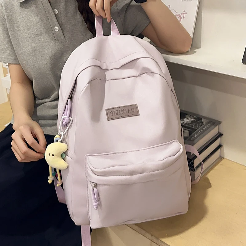 Funktionaler Rucksack für den täglichen Gebrauch Karnz