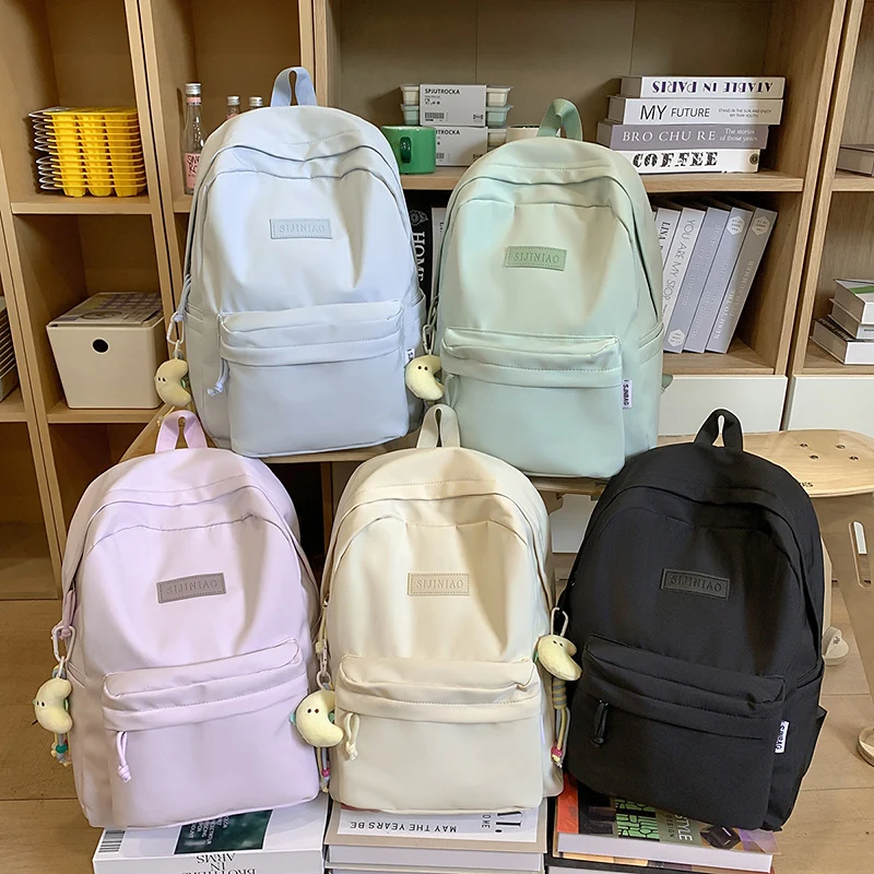Funktionaler Rucksack für den täglichen Gebrauch Karnz