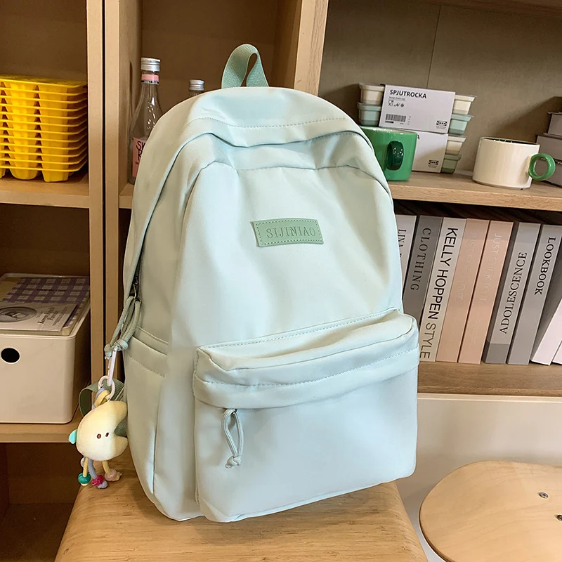 Funktionaler Rucksack für den täglichen Gebrauch Karnz