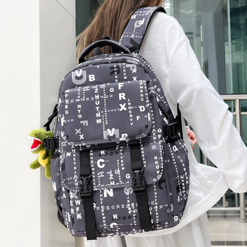 Grafikdruck-Rucksack Karnz