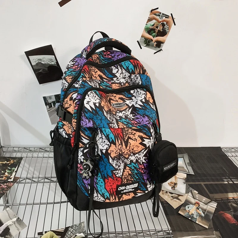 Grafikdesign Multi-Pocket Rucksack Karnz