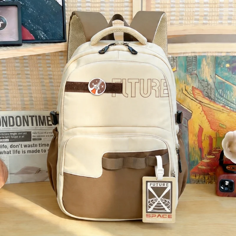 Futuristischer Grafikdesign-Rucksack Karnz