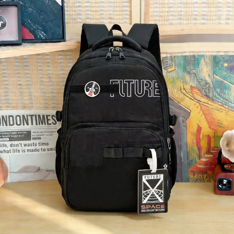 Futuristischer Grafikdesign-Rucksack Karnz