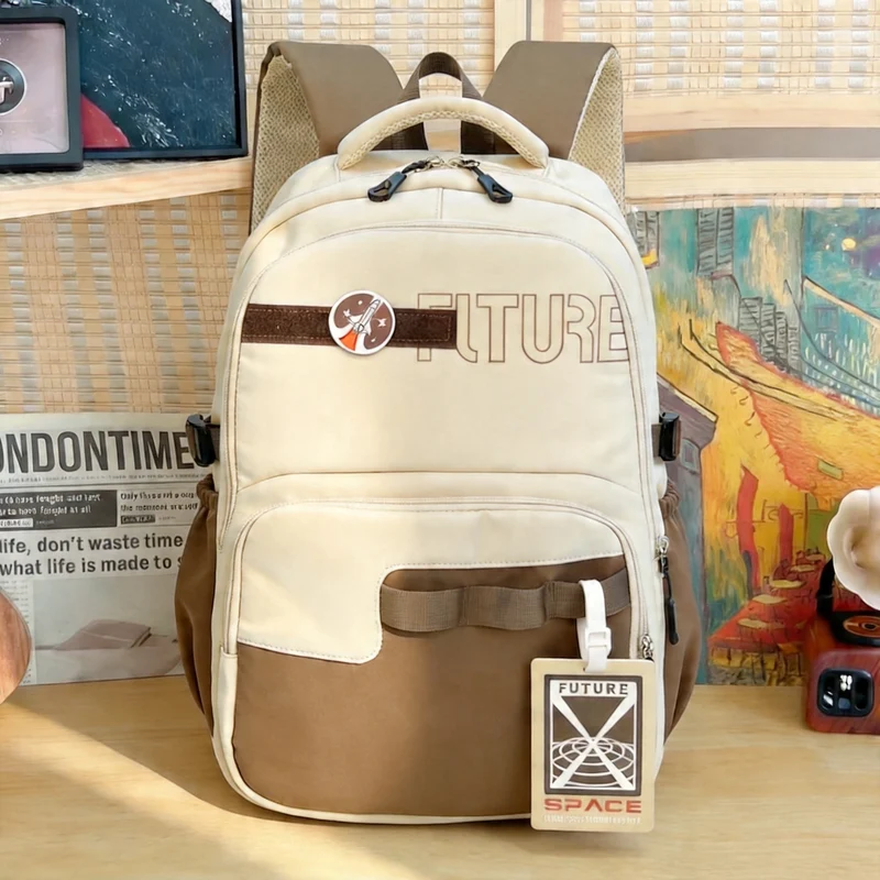 Futuristischer Grafikdesign-Rucksack Karnz