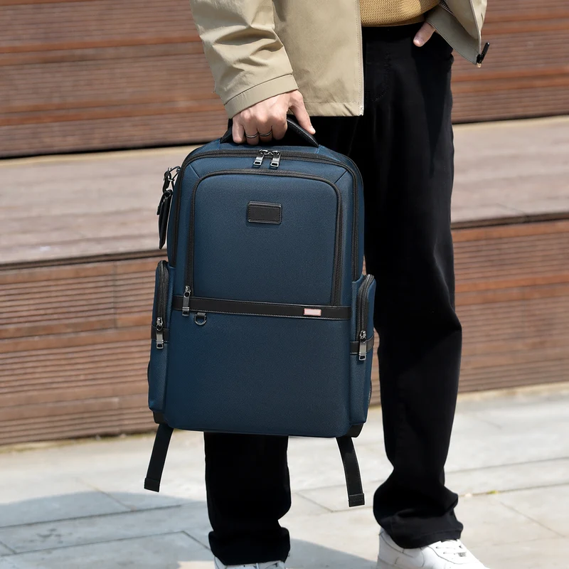 Innovativer Mehrfachfach-Rucksack Karnz
