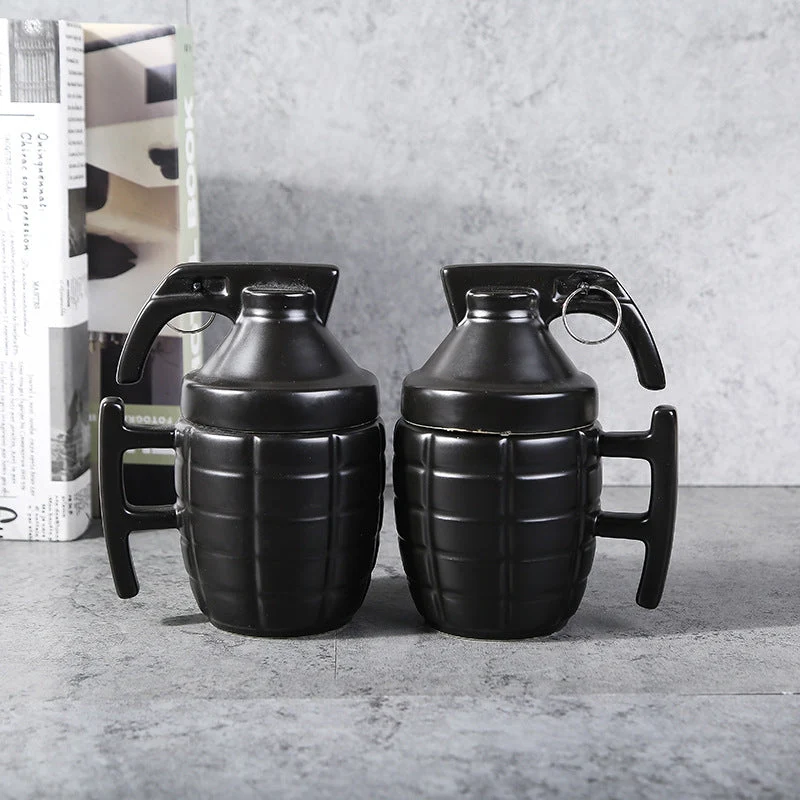 Skanto | Keramiktasse mit Granatapfelmotiv