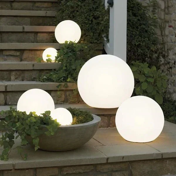 Skanto | Outdoor Kugelleuchte - Kabellos, Wetterfest, 16 Farben LED Ballleuchte