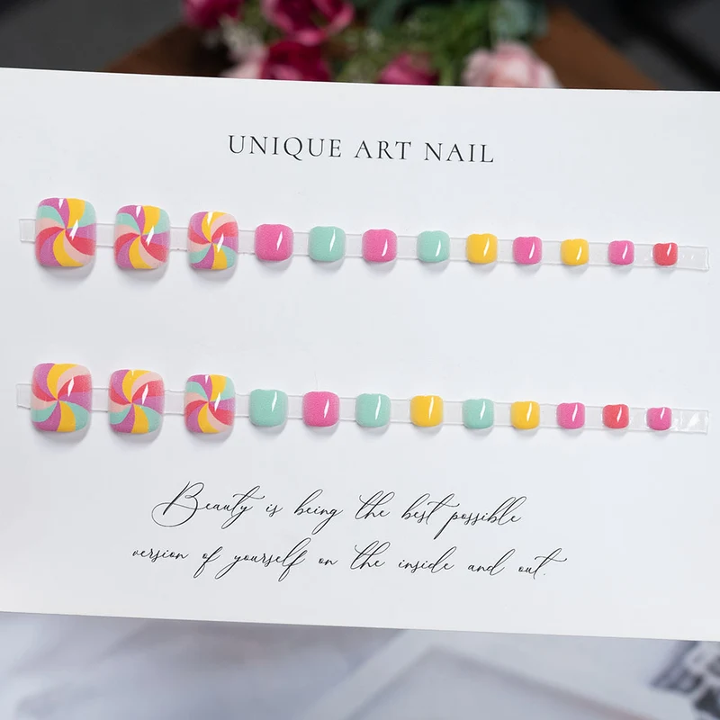 Lebendige Künstlerische Pediküre Nagelkunst
