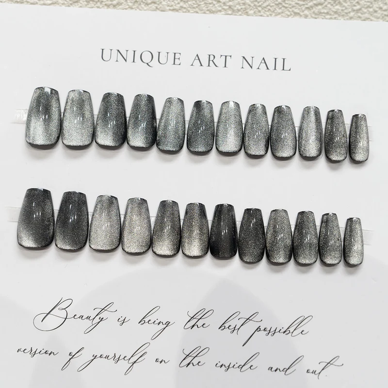 Press-On Nagelset mit Metallic-Finish