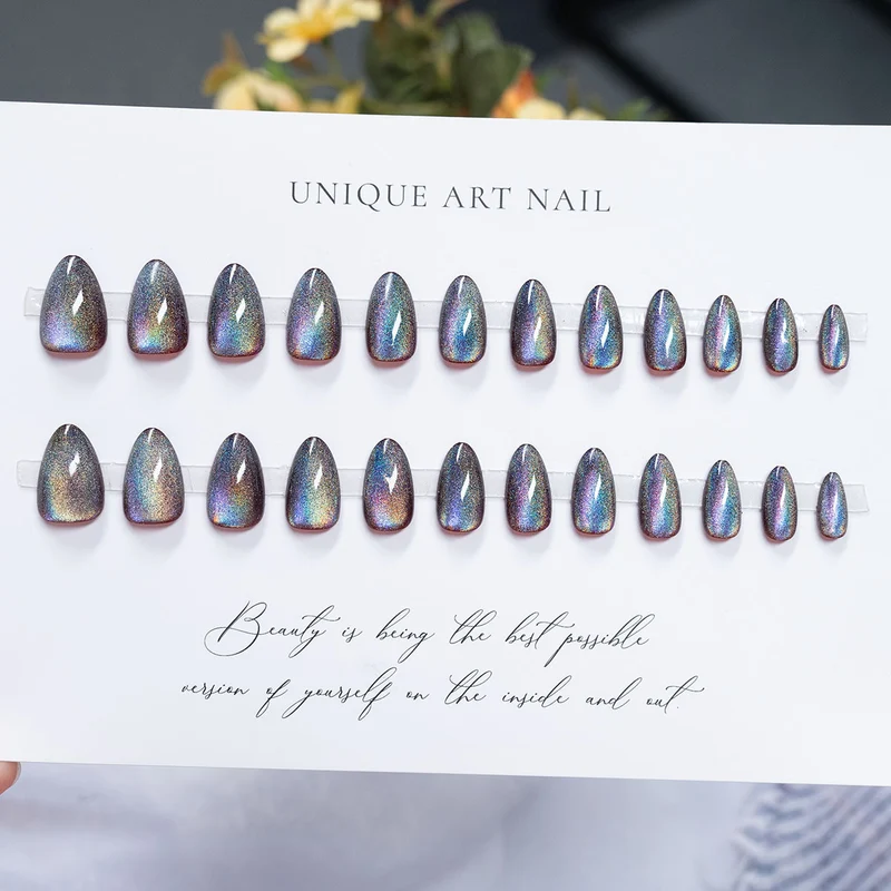 Press-On Nagelset mit holografischer Oberfläche