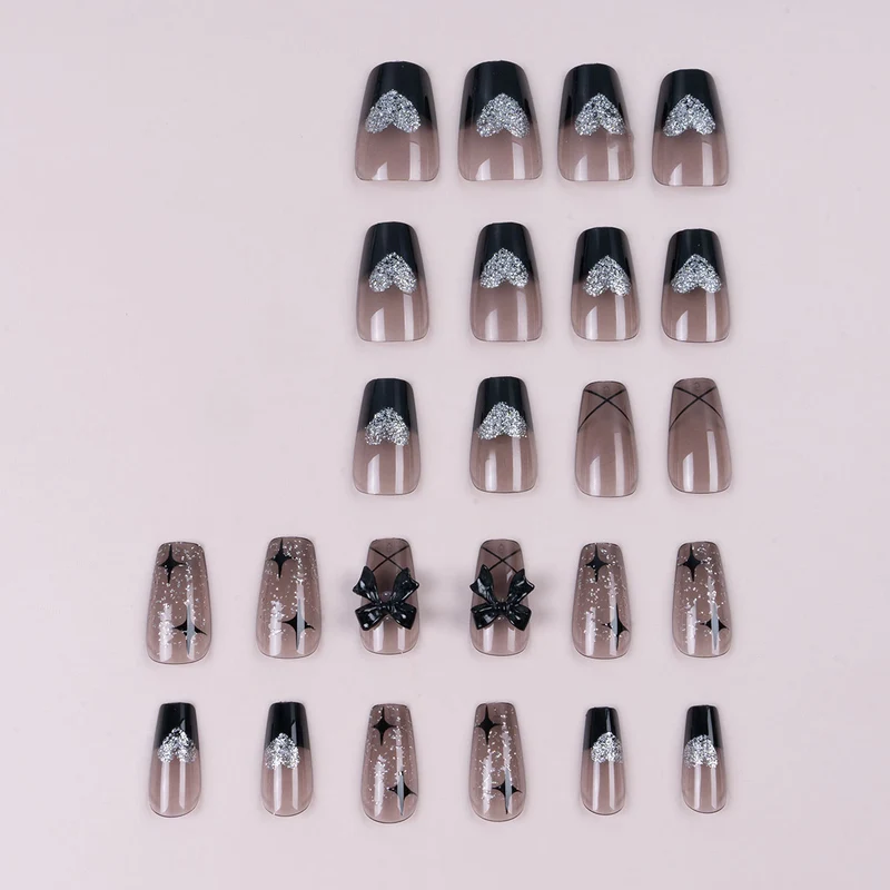 Stylisches Press-On-Nagelset