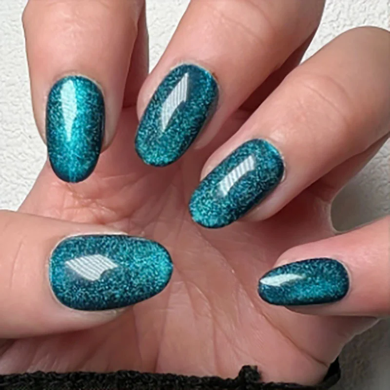 Glitzernde Glitzer-Klebe-Nägel
