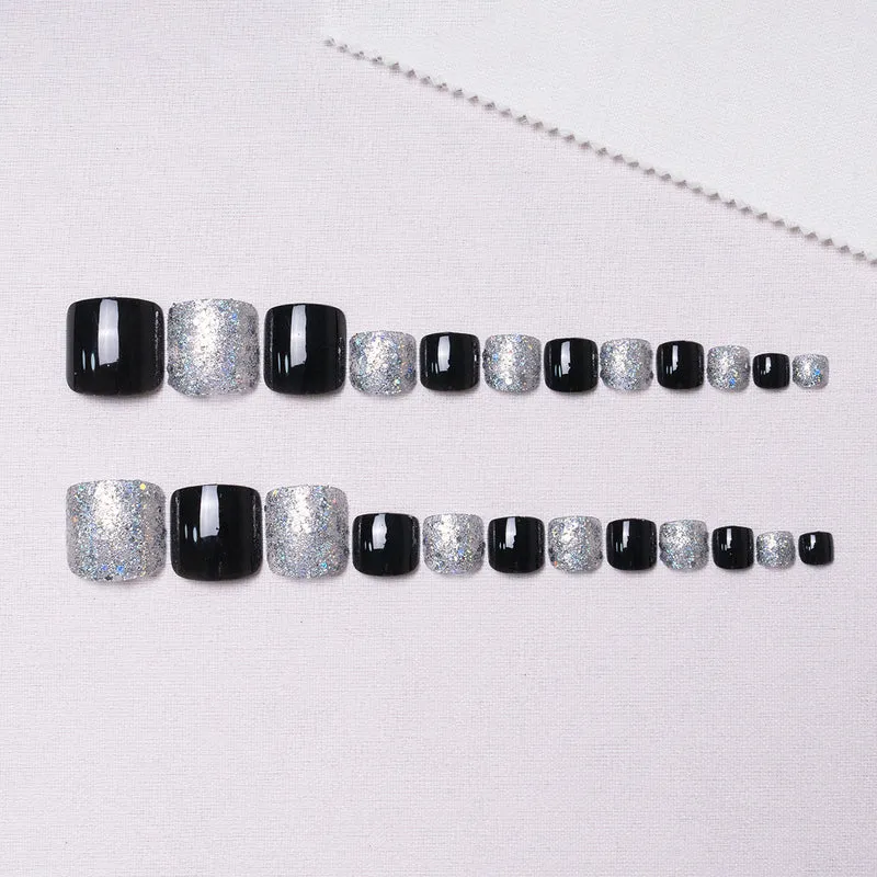 Glitzernde Pediküre Nagelkunst