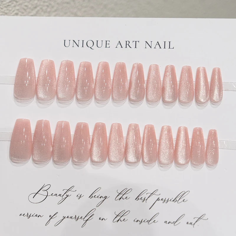 Press-On Nagelkunst mit glänzendem Finish