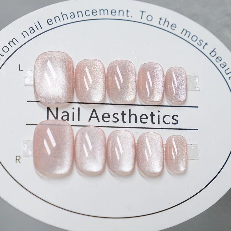 Press-On Nagelkunst mit glänzendem Finish