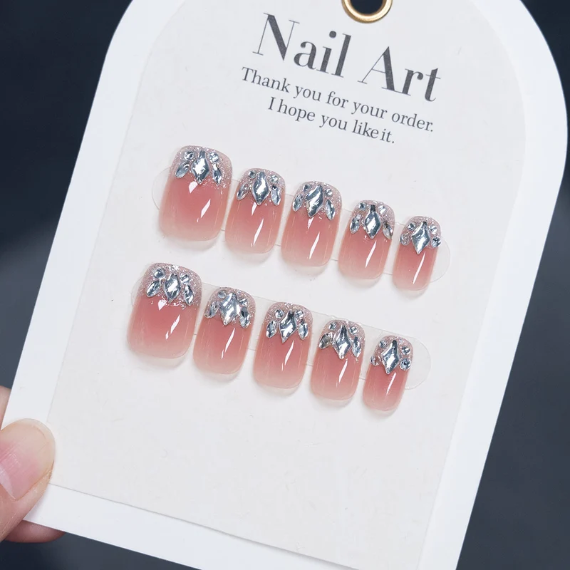 Press-On Nagelkunstset mit Strassakzenten