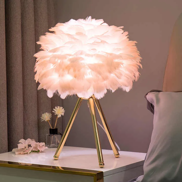 Skanto | Blossom Tischlampe – Elegantes Federdesign mit dimmbarem Licht