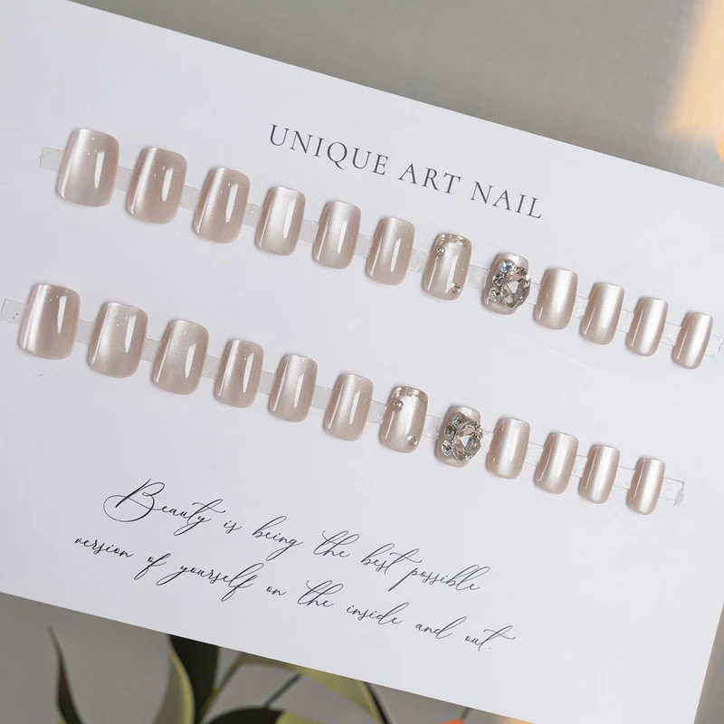 Strass-Besetztes Press-On-Nagelset