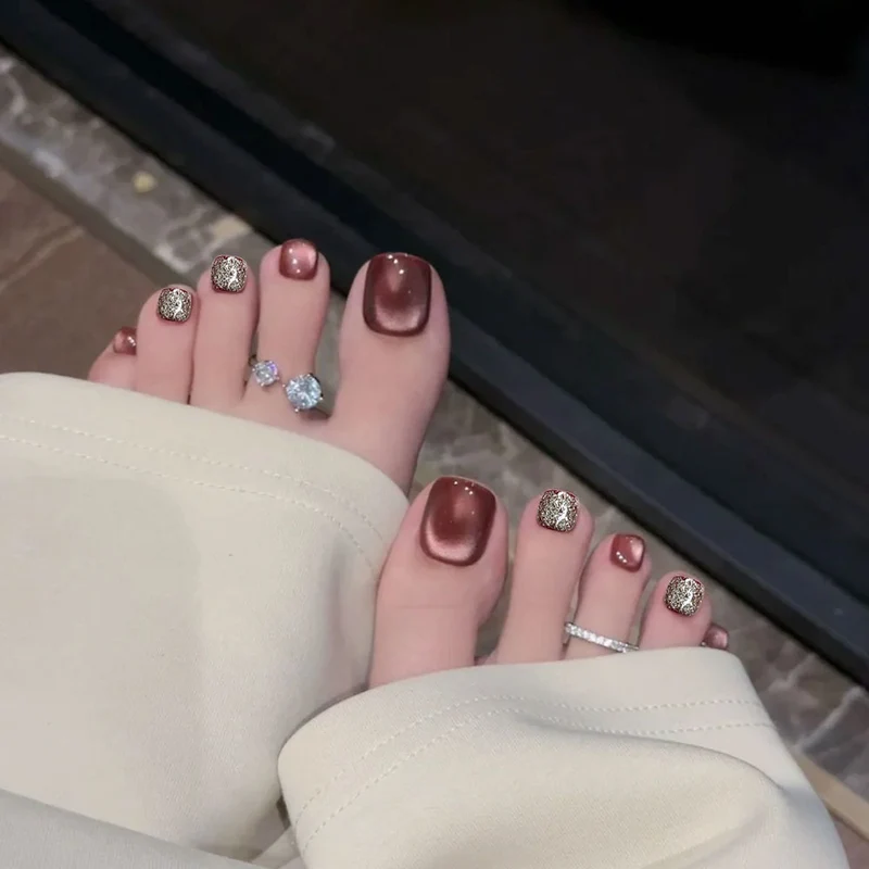 Rhinestone-beschichtete Pediküre Nagelkunst