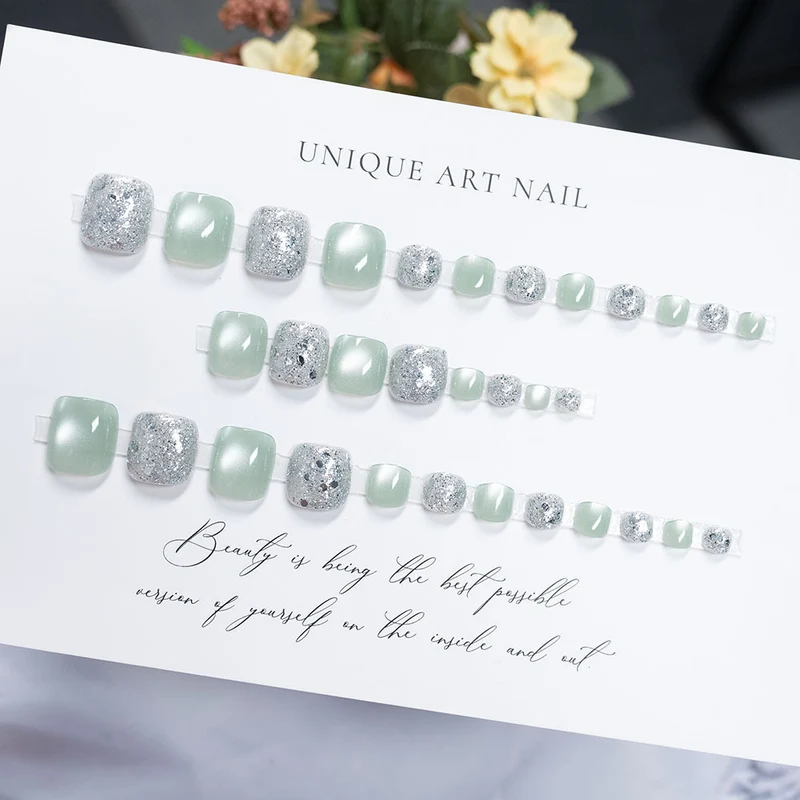 Rhinestone-beschichtete Pediküre Nagelkunst