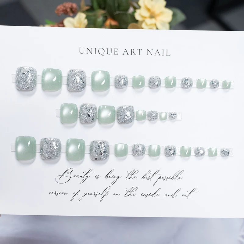 Rhinestone-beschichtete Pediküre Nagelkunst