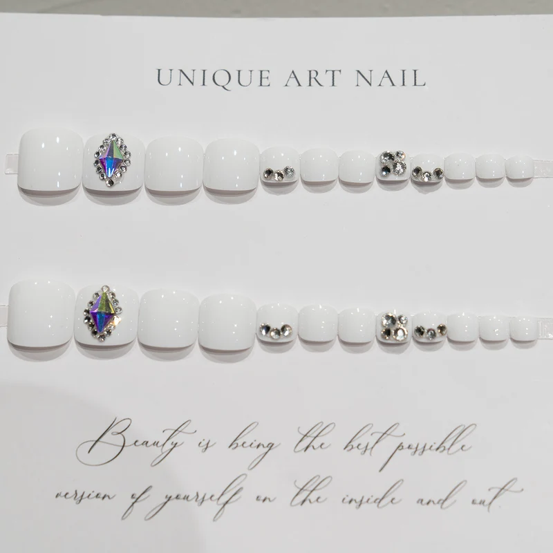 Rhinestone-beschichtete Pediküre-Nagelkunst 1791110623