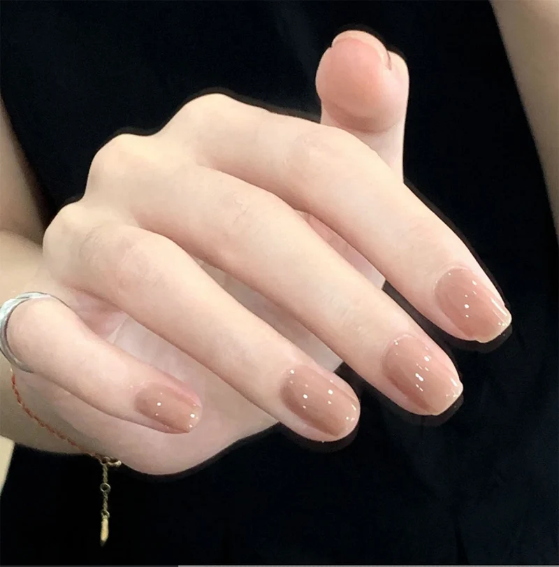 Natürlicher Nagel-Finish