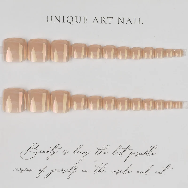 Luxuriöse Nagelkunst