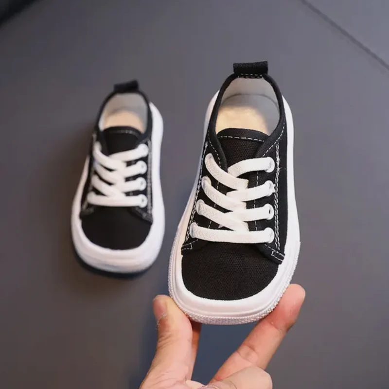Skanto | Ergonomische Barfußschuhe für Kinder - FlexiSteps