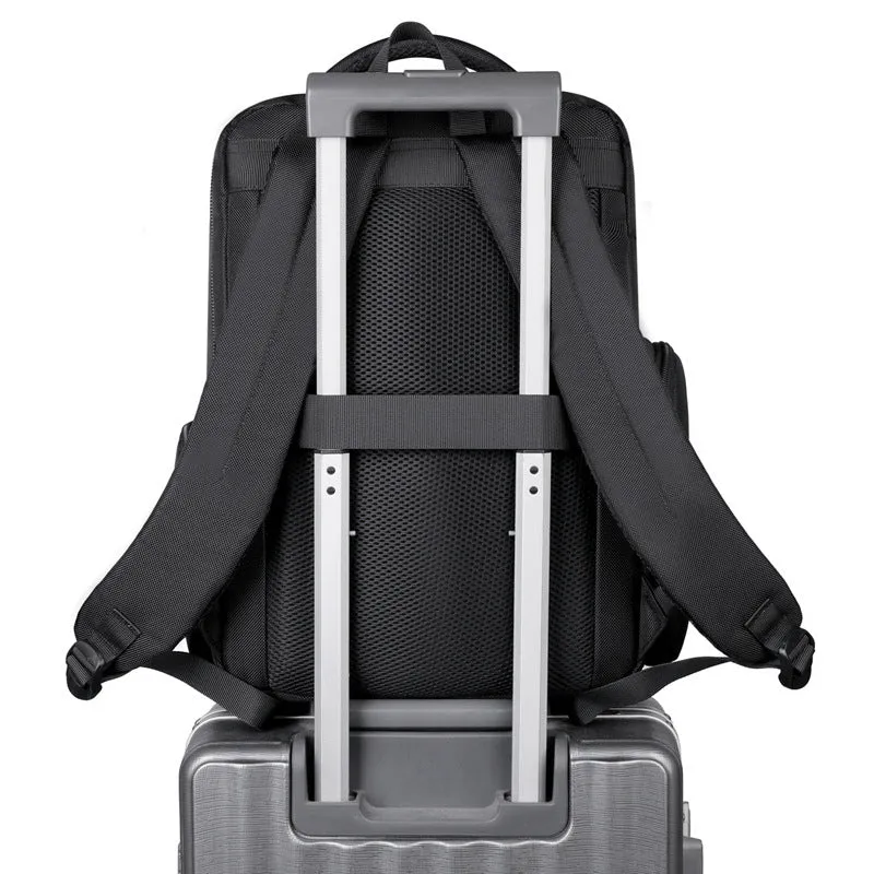 Eleganter Laptop-Rucksack mit smartem Organizer-System Skanto