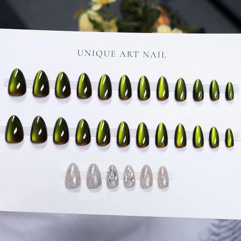 Hochglanz Press-On Nagelkunst