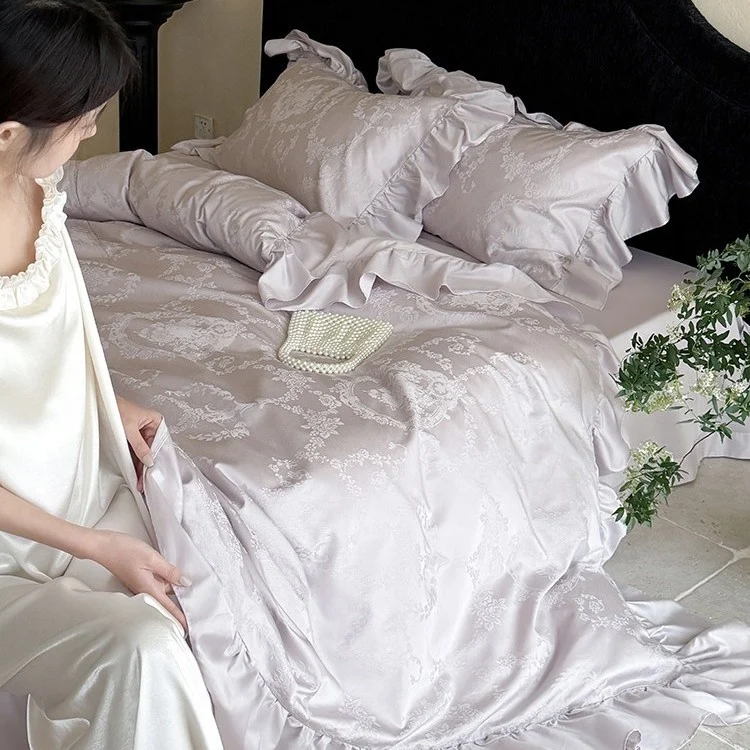 Elegantes Bettwäscheset mit Jacquard-Blumenmuster, Volant und weichem Baumwollsatin