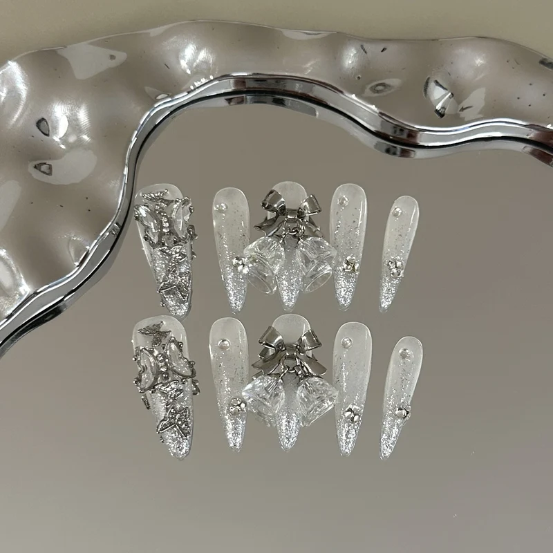 Künstlerisches mit Strass verziertes Press-On-Nagel-Set