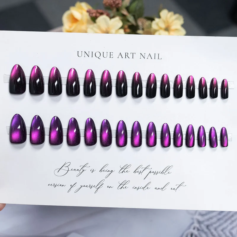Glänzende Press-On Nail Kollektion
